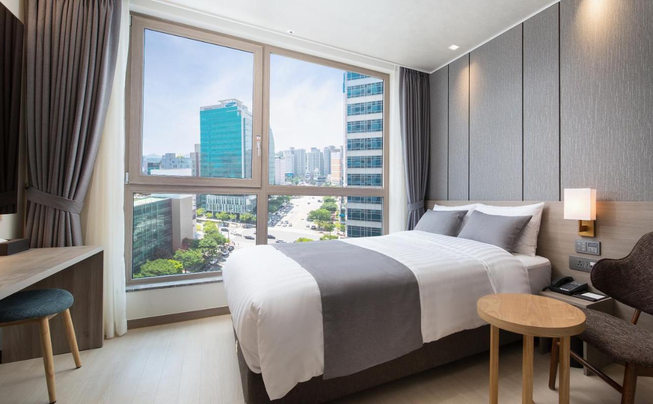 Utop Boutique Hotel&Residence Gwangju Metropolitan City Exteriör bild