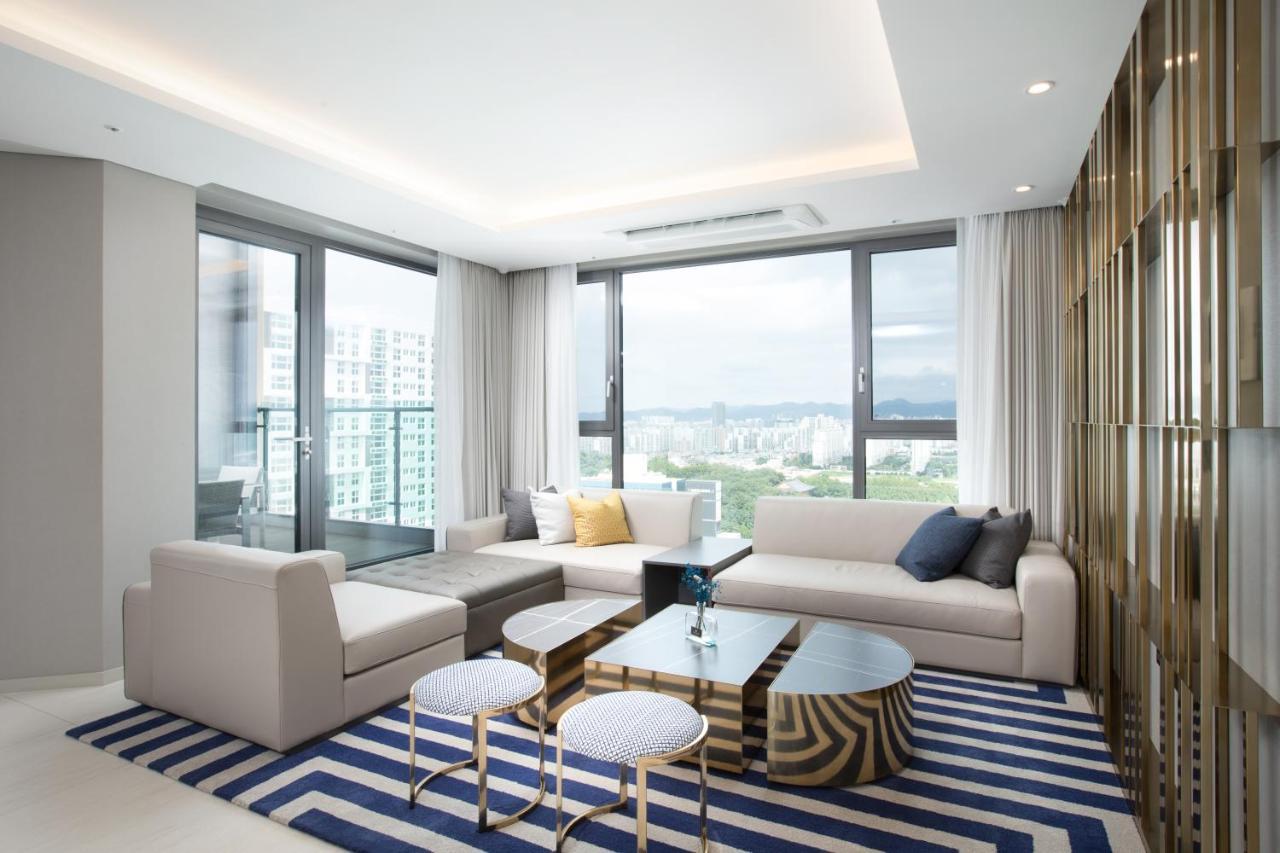 Utop Boutique Hotel&Residence Gwangju Metropolitan City Exteriör bild