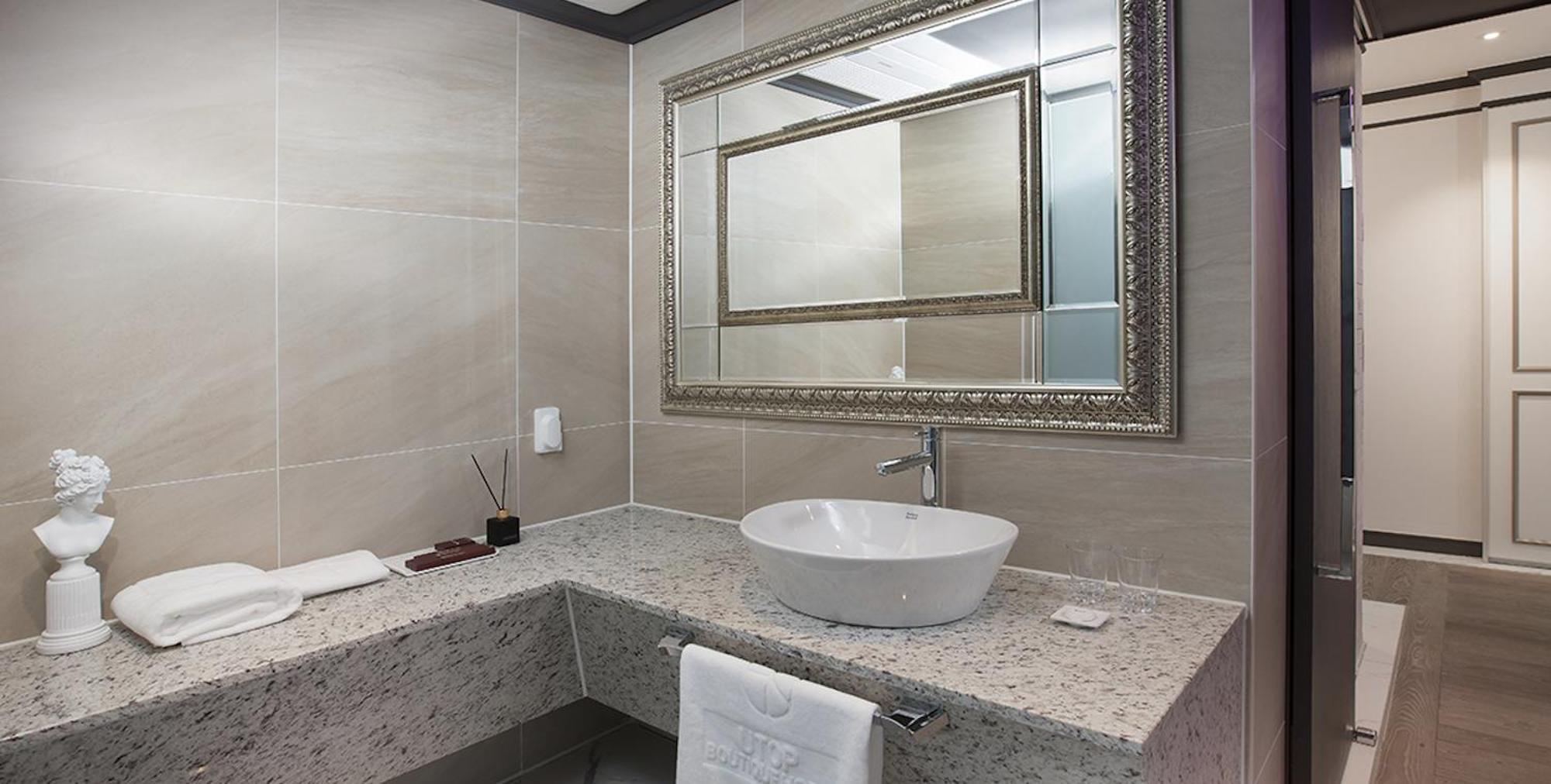 Utop Boutique Hotel&Residence Gwangju Metropolitan City Exteriör bild